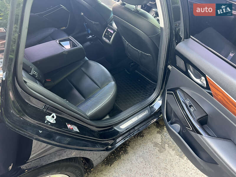 Седан Kia K7 2017 в Киеве