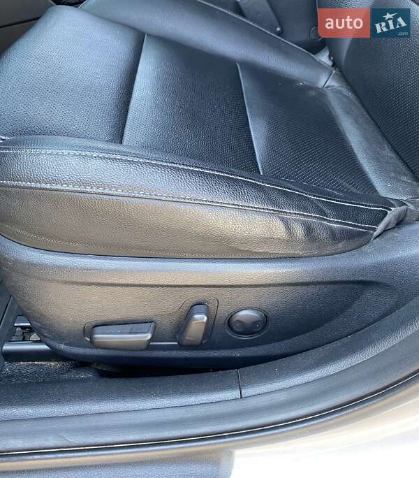 Седан Kia K7 2016 в Білій Церкві