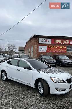 Седан Kia K7 2010 в Смілі