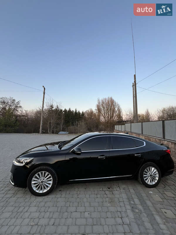 Седан Kia K7 2016 в Гусятині