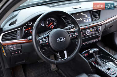 Седан Kia K7 2017 в 