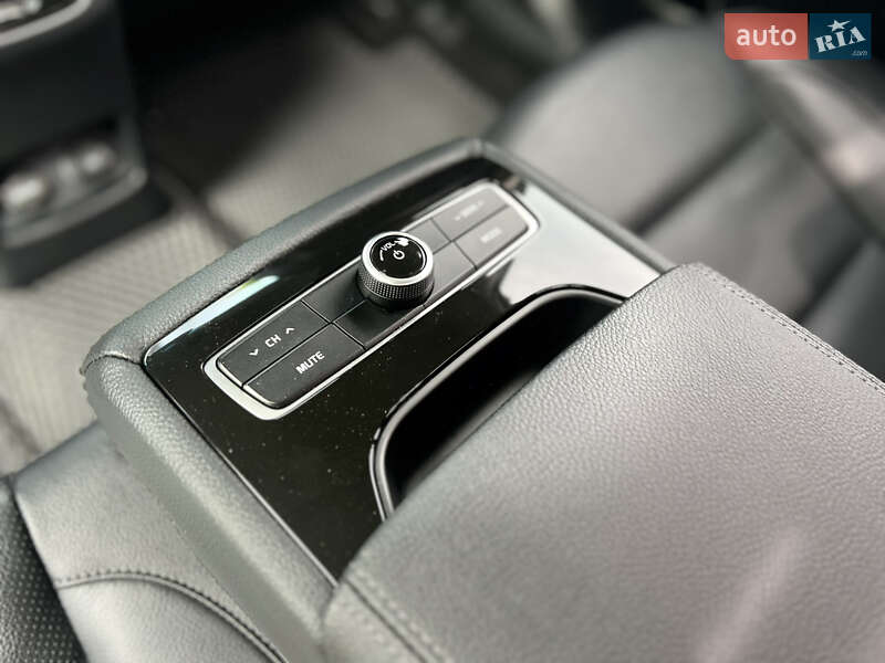 Седан Kia K7 2018 в Харькове