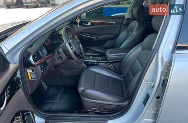 Седан Kia K7 2017 в 