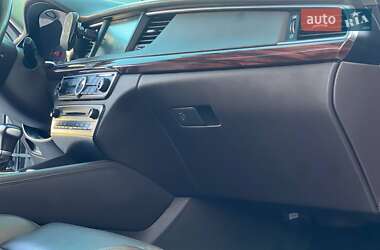 Седан Kia K7 2017 в 