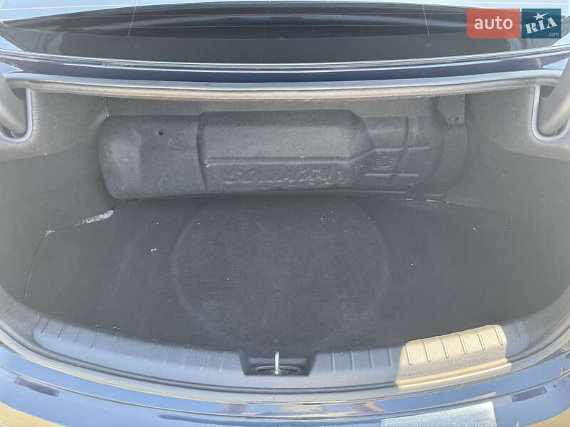 Седан Kia K7 2017 в Одессе