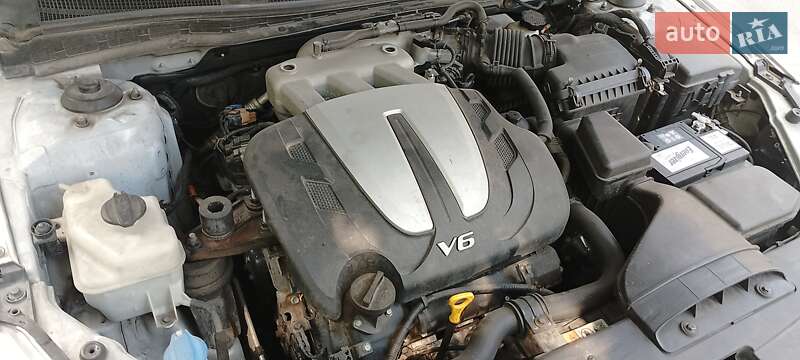 Седан Kia K7 2013 в Киеве