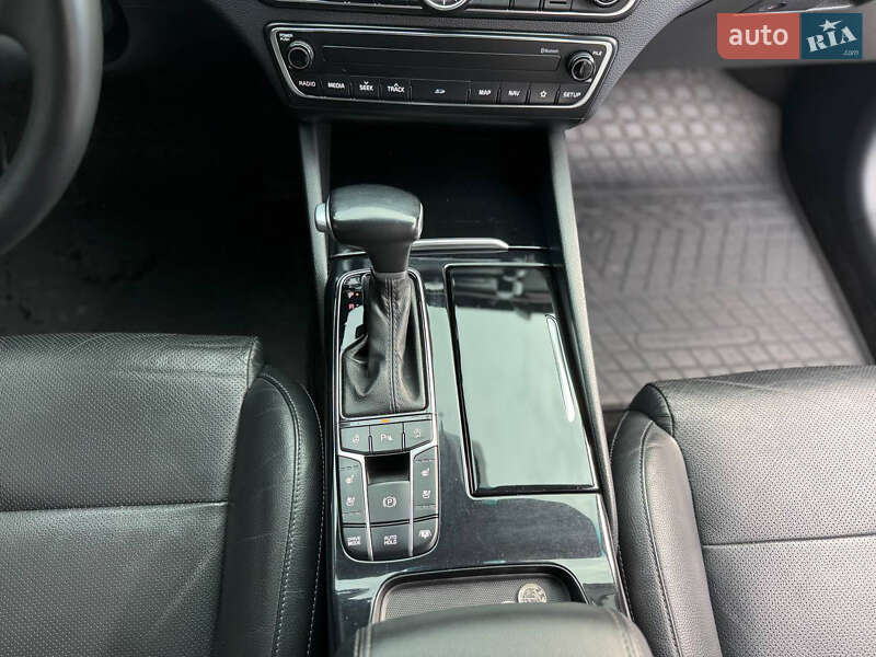 Седан Kia K7 2017 в Киеве