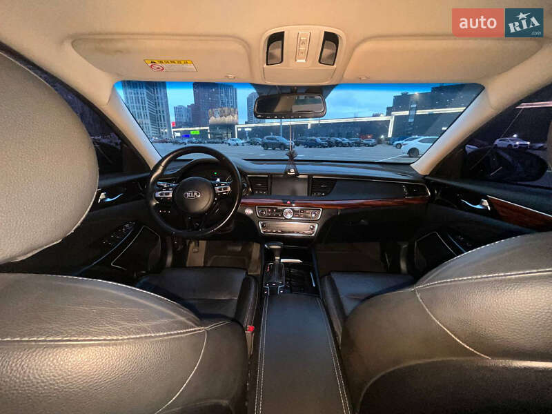 Седан Kia K7 2016 в Киеве