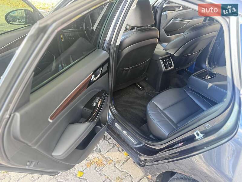 Седан Kia K7 2018 в Хмельницькому