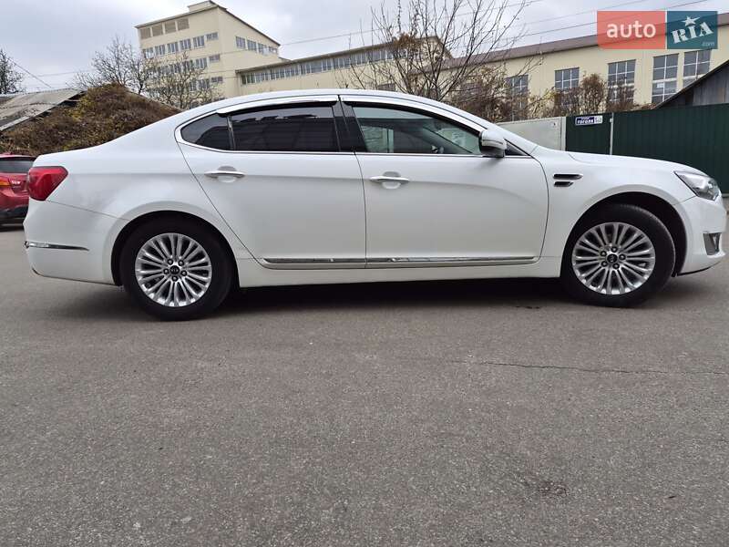 Седан Kia K7 2015 в Василькове