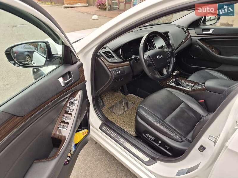 Седан Kia K7 2015 в Василькове