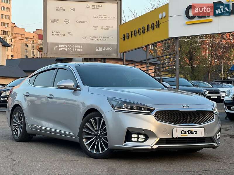 Седан Kia K7 2017 в Одессе