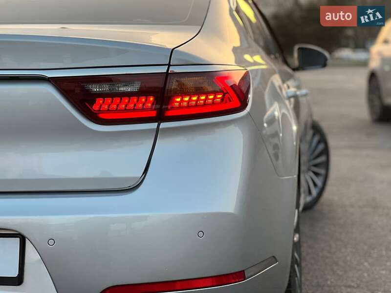 Седан Kia K7 2017 в Одессе