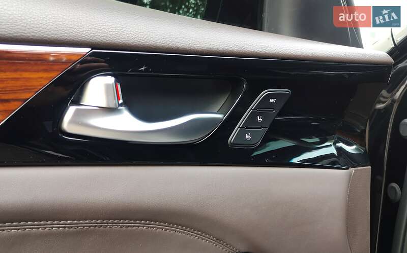 Седан Kia K7 2017 в Виннице