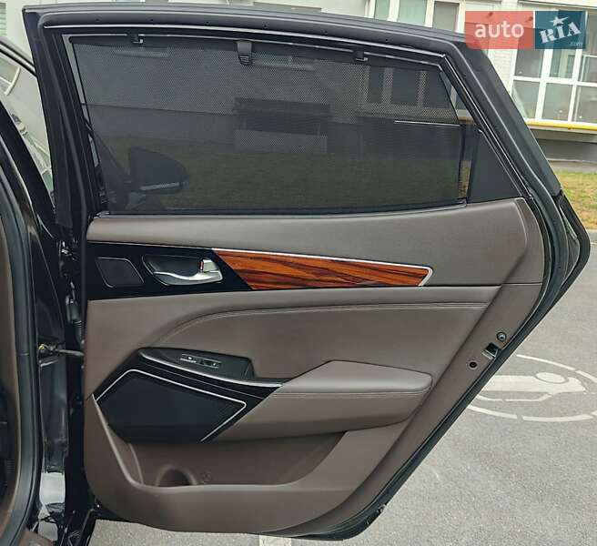 Седан Kia K7 2017 в Виннице