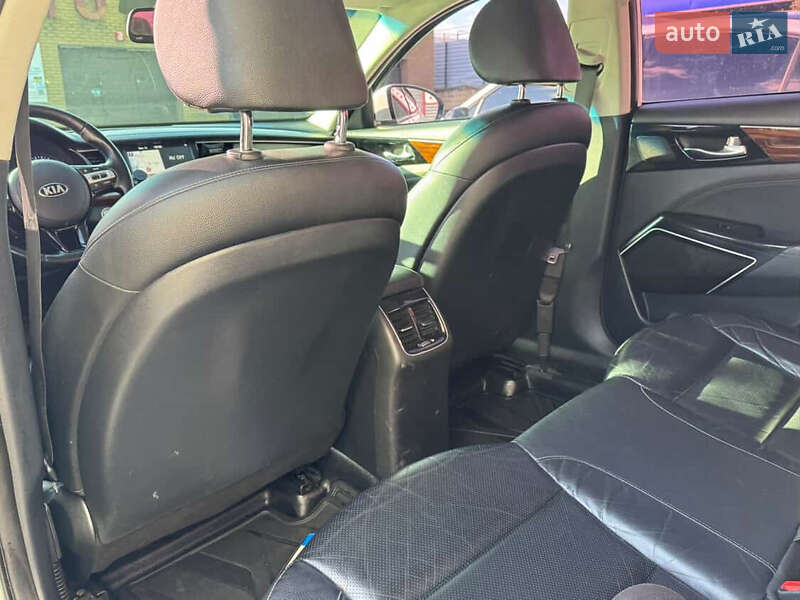 Седан Kia K7 2016 в Харькове