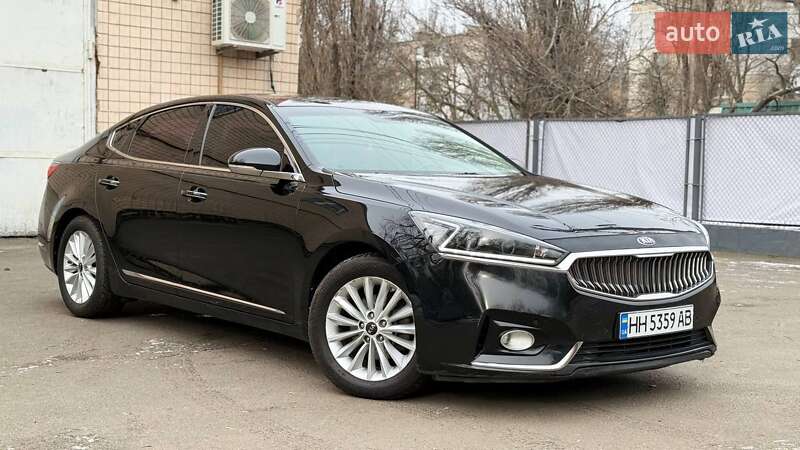 Седан Kia K7 2017 в Одессе
