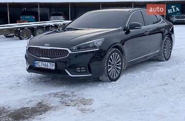 Седан Kia K7 2016 в Шептицькому