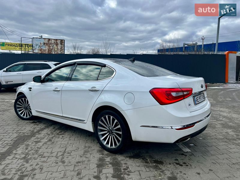 Седан Kia K7 2015 в Києві