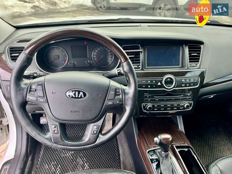 Седан Kia K7 2015 в Києві