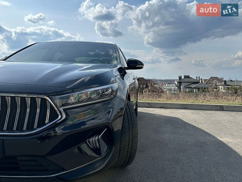 Седан Kia K7 2020 в Ровно