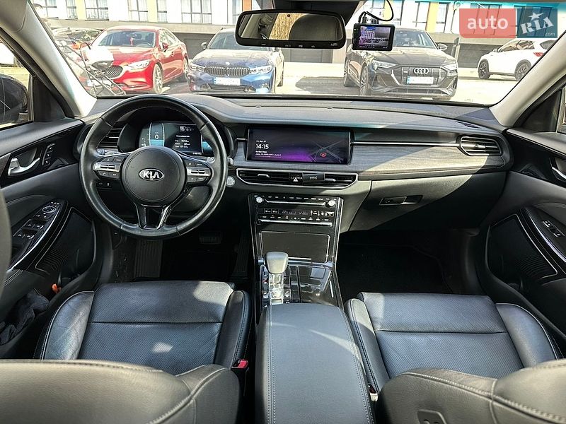 Седан Kia K7 2020 в Ровно