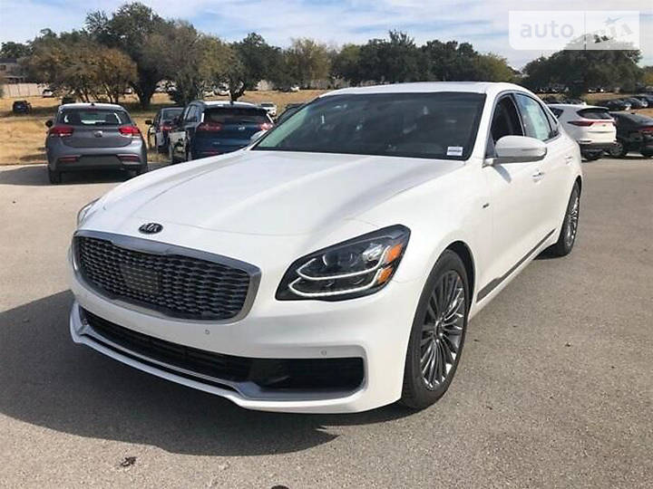 Седан Kia K900 2019 в 