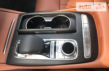 Седан Kia K900 2019 в 