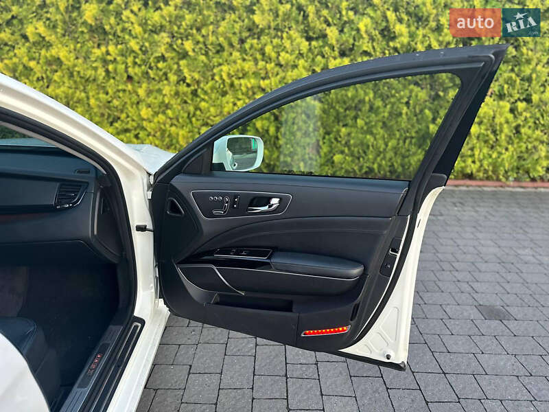 Седан Kia K900 2015 в Львове фото 23 Седан Kia K900 2015 в Львове