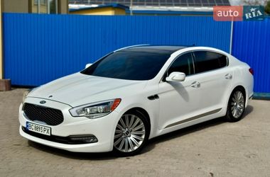 Седан Kia K900 2015 в Ивано-Франковске