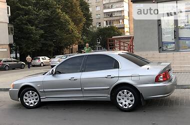 Седан Kia Magentis 2004 в 