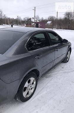 Седан Kia Magentis 2009 в Сумах