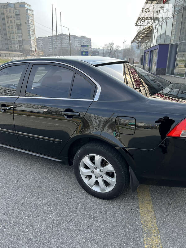 Седан Kia Magentis 2008 в Запорожье