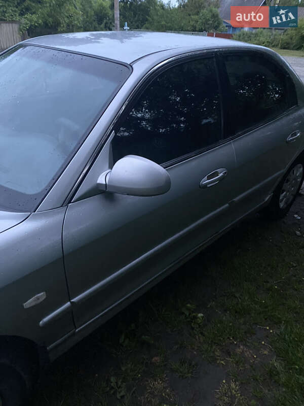 Седан Kia Magentis 2003 в Изяславе