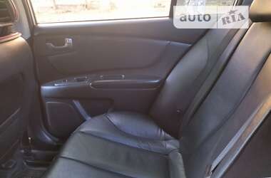 Седан Kia Magentis 2009 в 