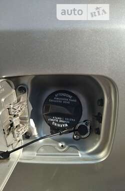 Седан Kia Magentis 2009 в 