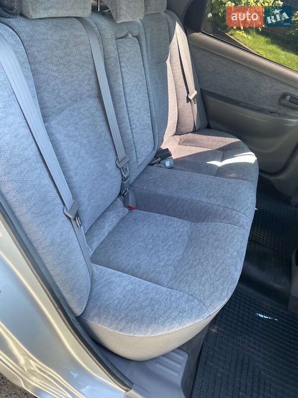 Седан Kia Magentis 2005 в Луцьку