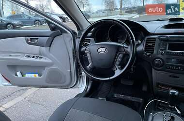 Седан Kia Magentis 2009 в 