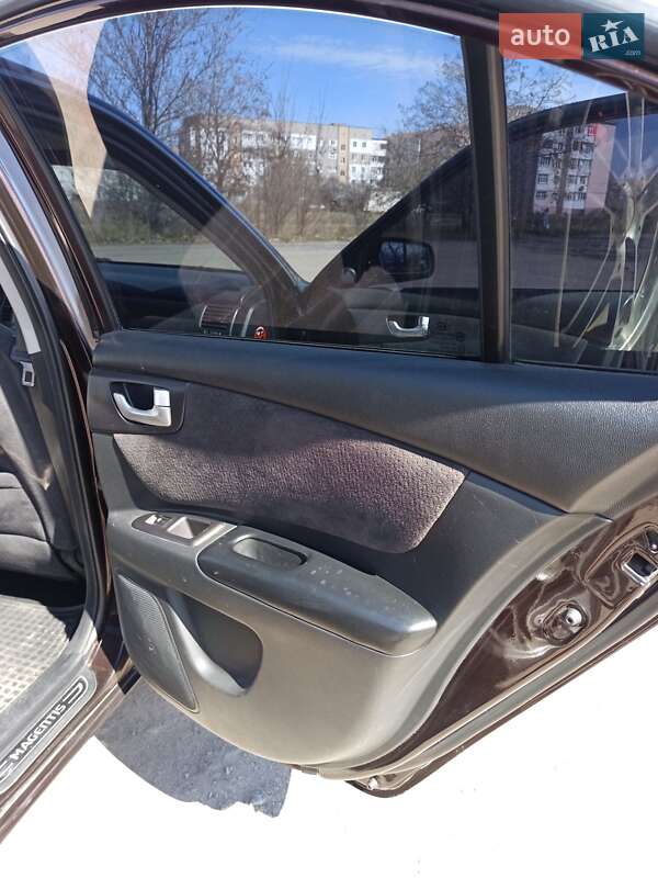 Седан Kia Magentis 2006 в Очакове