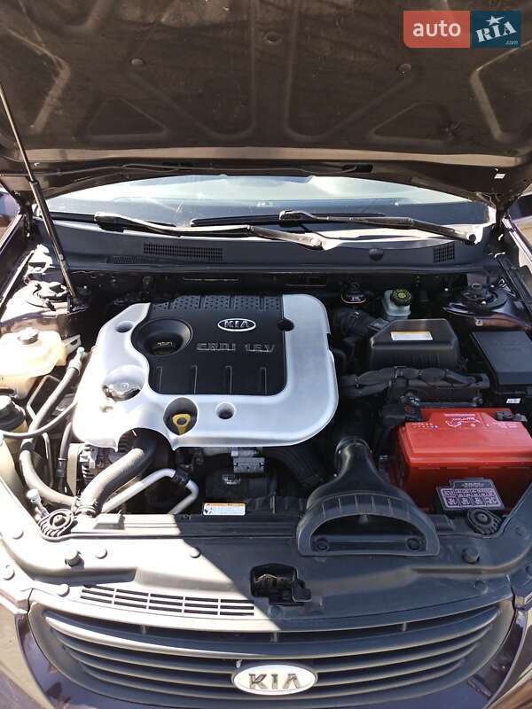 Седан Kia Magentis 2006 в Очакове