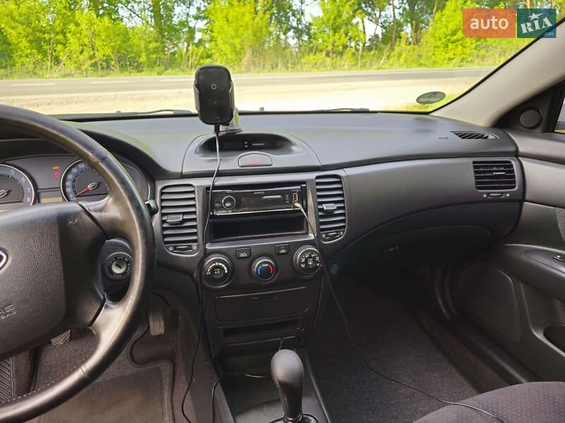 Седан Kia Magentis 2006 в Тернополі