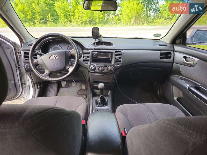 Седан Kia Magentis 2006 в Тернополі