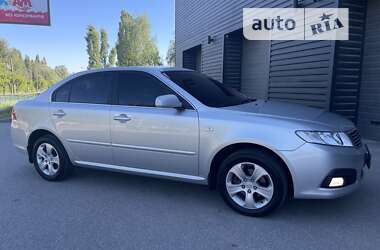 Седан Kia Magentis 2009 в Харкові