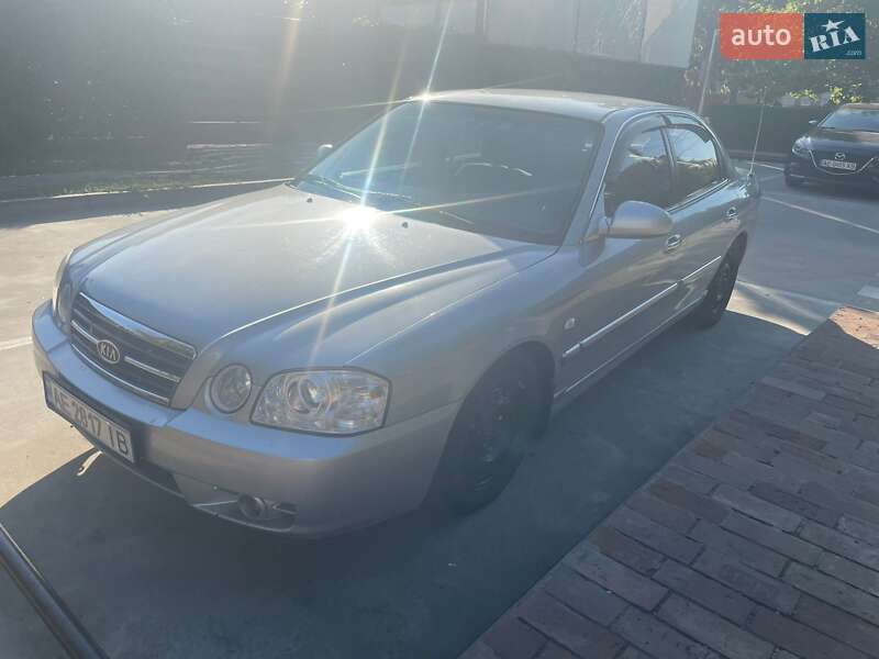 Седан Kia Magentis 2006 в Днепре