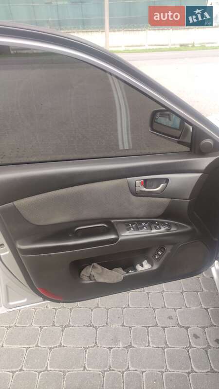 Седан Kia Magentis 2009 в Надвірній