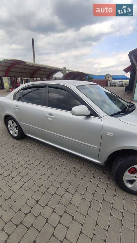 Седан Kia Magentis 2009 в Надвірній