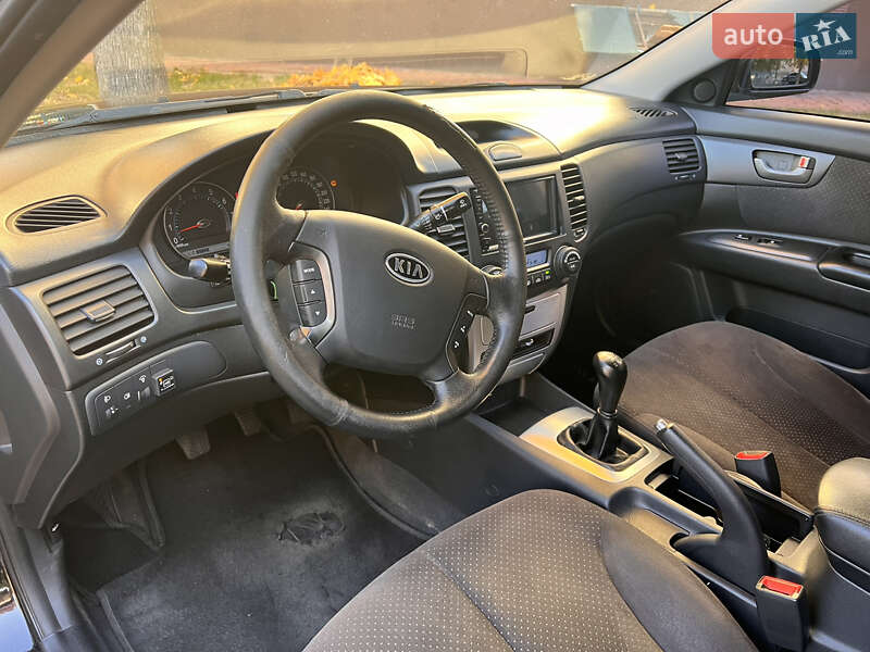 Седан Kia Magentis 2008 в Киеве