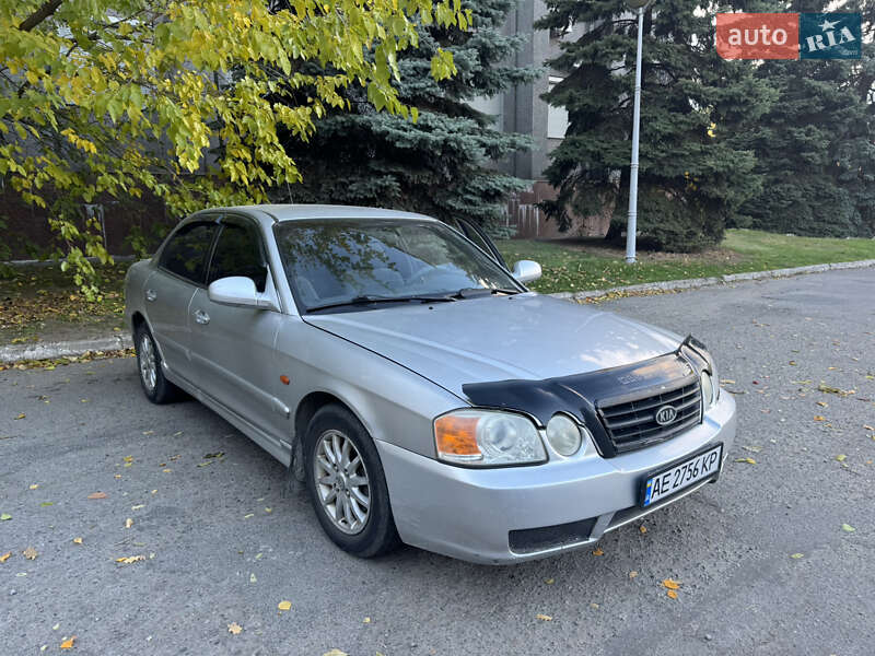 Седан Kia Magentis 2004 в Днепре