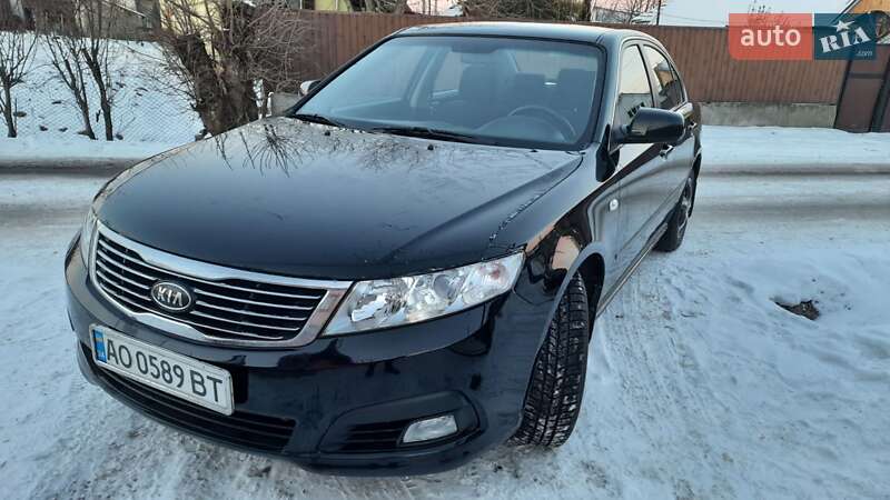 Седан Kia Magentis 2009 в Берегово