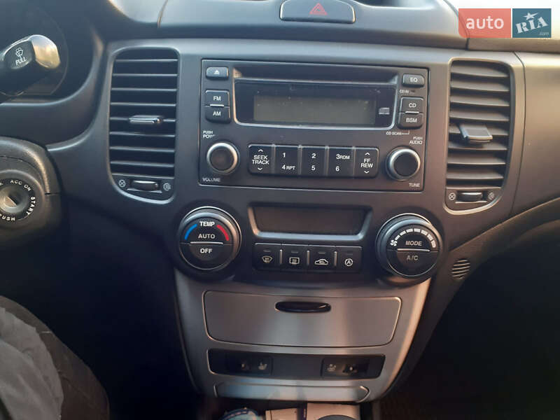 Седан Kia Magentis 2007 в Рівному